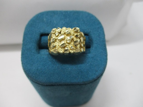 10k YG Nugget Style Ring Size 5 (2.8g)