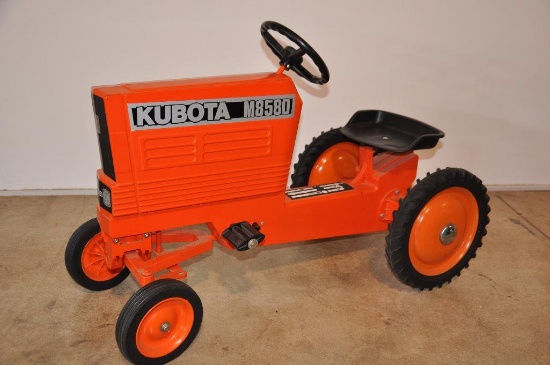 Kubota M8580 Pedal Tractor