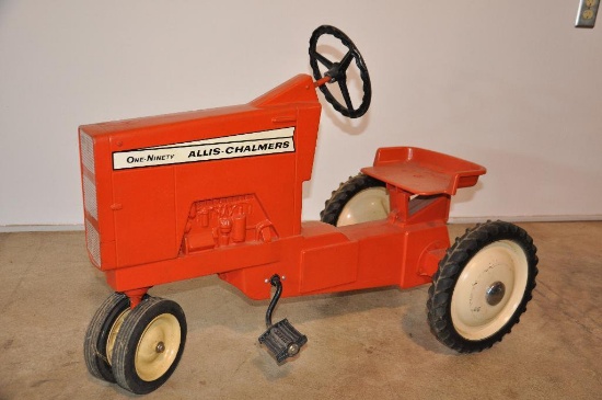 Allis Chalmers 190 Pedal Tractor