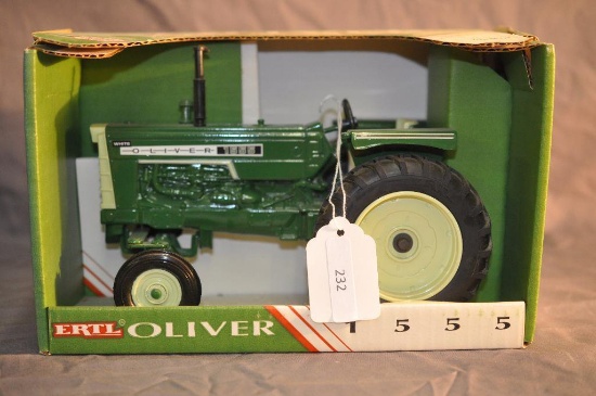 Ertl 1/16th Scale Oliver 1555 Tractor