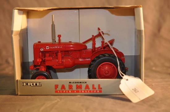 Ertl 1/16th Scale Farmall Super A Tractor