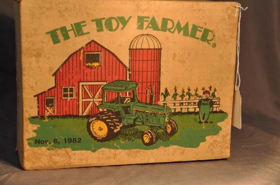 Ertl 1/16th Scale Toy Farmer John Deere 4250 Tractor