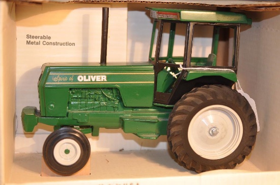 Scale Models 1/16th Scale Spirit of Oliver Tractor