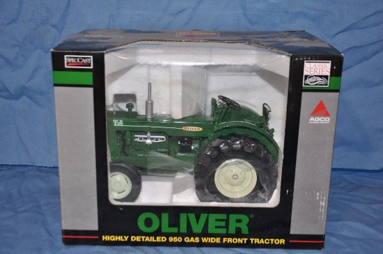 SpecCast 1/16 Scale Oliver 950 Gas Tractor