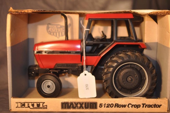 Ertl 1/16th Scale Case IH 5120 Row Crop Tractor