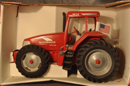 Scale Models 1/16th Scale McCormick MTX 140 Tractor