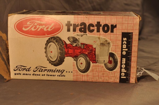 True Miniatures 1/12th Scale Ford Tractor