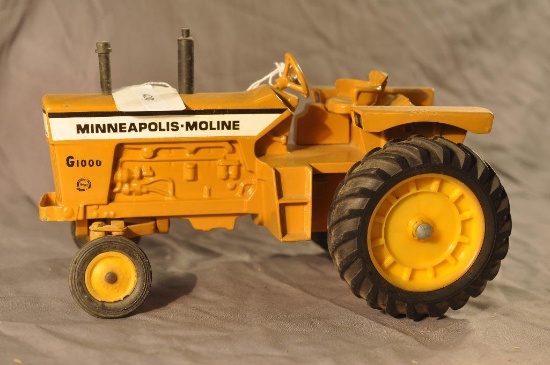 Ertl 1/16th scale MM G1000 tractor