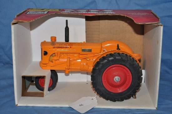 SpecCast 1/16 Scale Minneapolis-Moline Toy Tractor