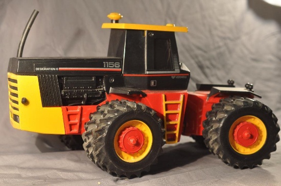 Scale Models 1/16th Versatile 1156 Des.6 4WD tractor