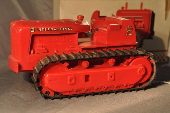 Product Minature IH TD24 Diesel Crawler