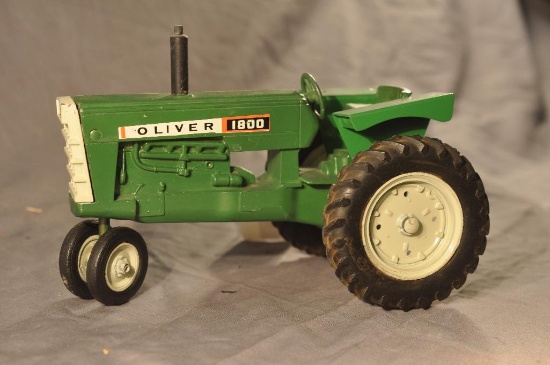 Ertl 1/16th Oliver 1800 tractor