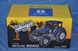 Ertl 1/16 Scale Toy Farmer New Holland 8260