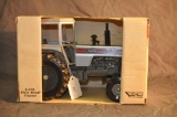 Scale Models 1/16th Scale White Field Boss 2-135 Tractor