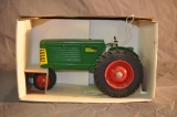 Spec Cast 1/16th Scale Oliver Row Crop 66 Tractor