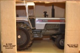 Scale Models 1/16th Scale Whtie 2-180 Tractor