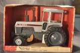 Scale Models 1/16th Scale White 160 Tractor