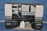 Scale Models 1/16 Scale White 2-135 Field Boss Tractor