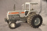 Scale Models 1/16th Scale White 2-180 Tractor