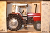 Scale Models 1/16th scale MF 3650 MFwd Tractor