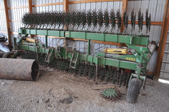 JD 400 30' rotary hoe