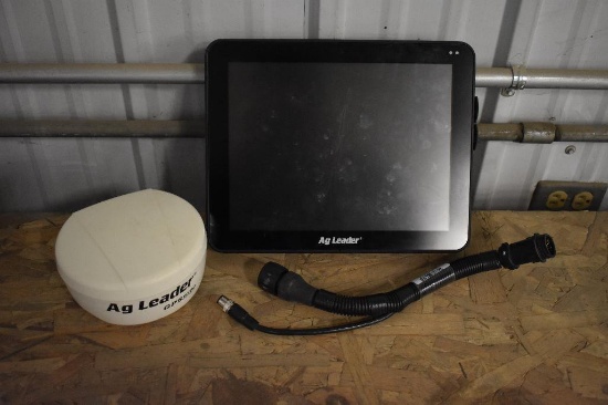 AgLeader InCommand 1200 display and AgLeader GPS 6500 receiver