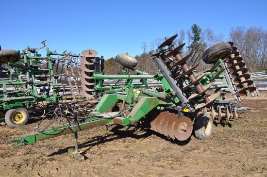 '90 JD 630 20'9" disk