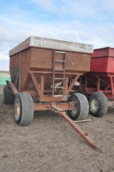 M&W 300B gravity wagon