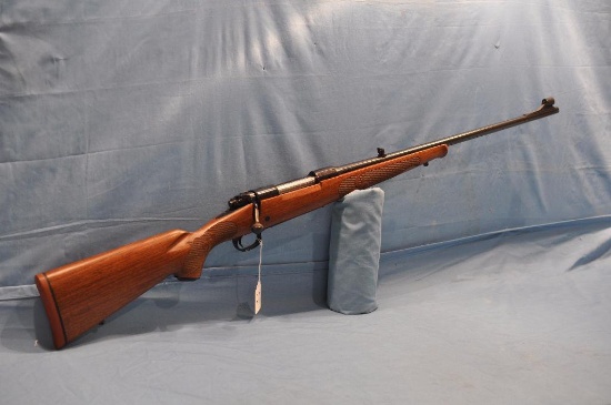 WINCHESTER MODEL 70 XTR FEATHER WEIGHT , .243 WIN BOLT ACTION RIFLE