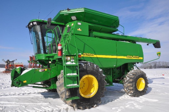 '00 JD 9650STS 4wd combine