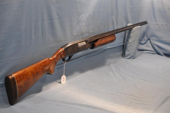 Remington Wing Master 870 mag 12 ga. Pump shotgun