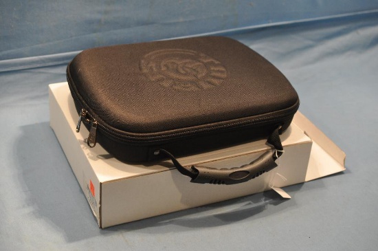 Taurus Nylon pistol case w/ bulldog holster