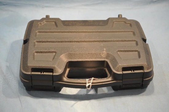 Plano hard plastic pistol case
