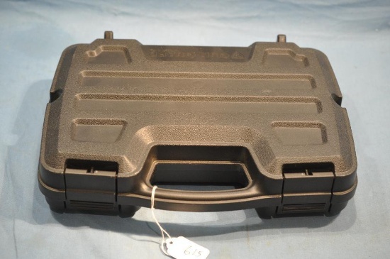 Plano hard plastic pistol case