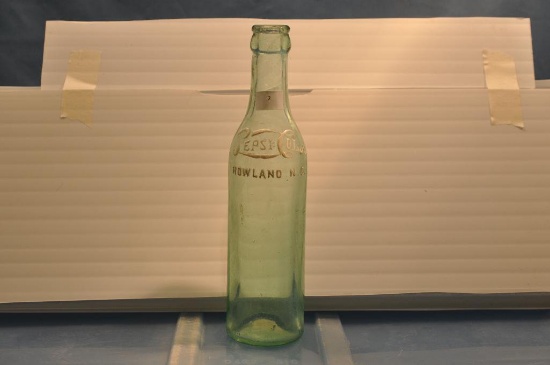 EARLY PEPSI VINTAGE GLASS BOTTLE