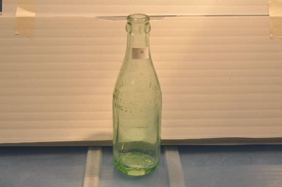 EARLY PEPSI VINTAGE GLASS BOTTLE