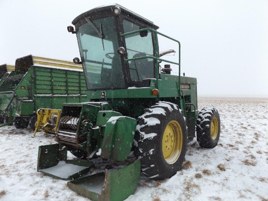 '89 JD 5730 self-propelled silage chopper