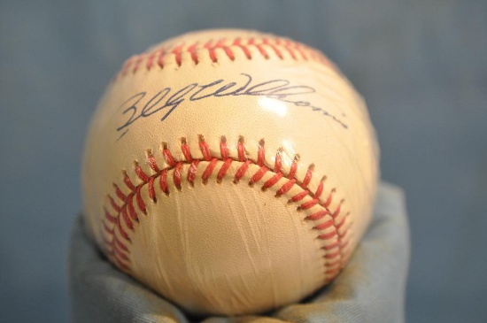 BILLY WILLIAMS AUTOGRAPHED BASEBALL