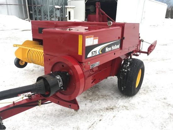 '06 NH 575 small square baler