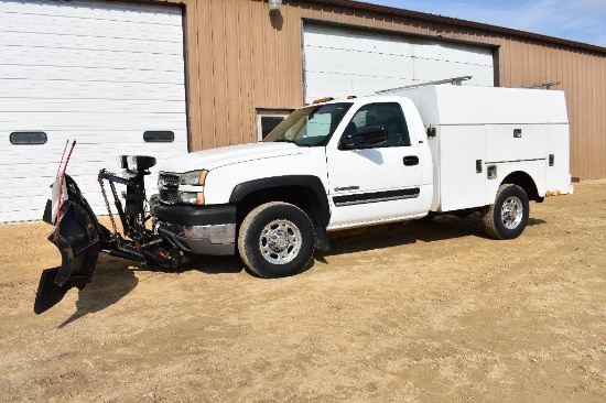 '05 Chevy 2500HD 4wd service truck