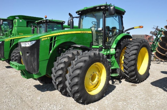 '12 JD 8335R MFWD tractor