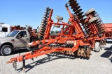 16 Kuhn Krause 8000 Excelerator 30' vertical tillage tool