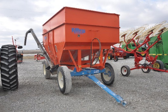 Kilbros 390 gravity wagon with 14' hyd. drive auger