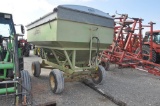 Parker 300 bu. gravity wagon with Sudenga14' hyd. drive auger