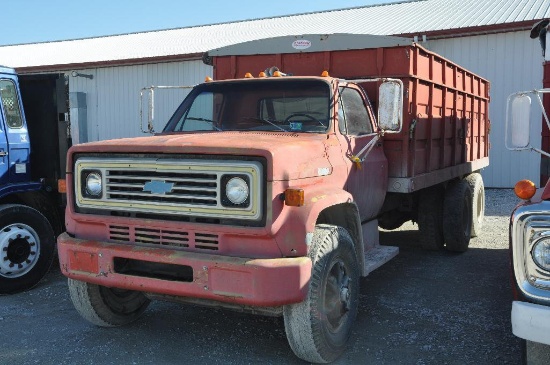 '75 Chevy C Series tandem axle grain truck