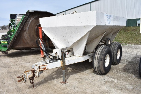 5-ton pull-type dry spreader