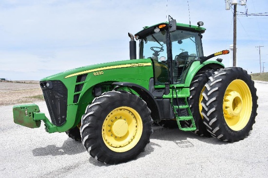 '07 JD 8330 MFWD tractor