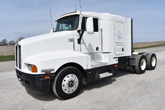 '93 Kenworth T600 semi