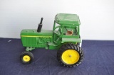 ERTL 1/16TH SCALE JOHN DEERE TRACTOR