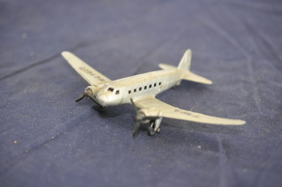 tootsie toy airplane